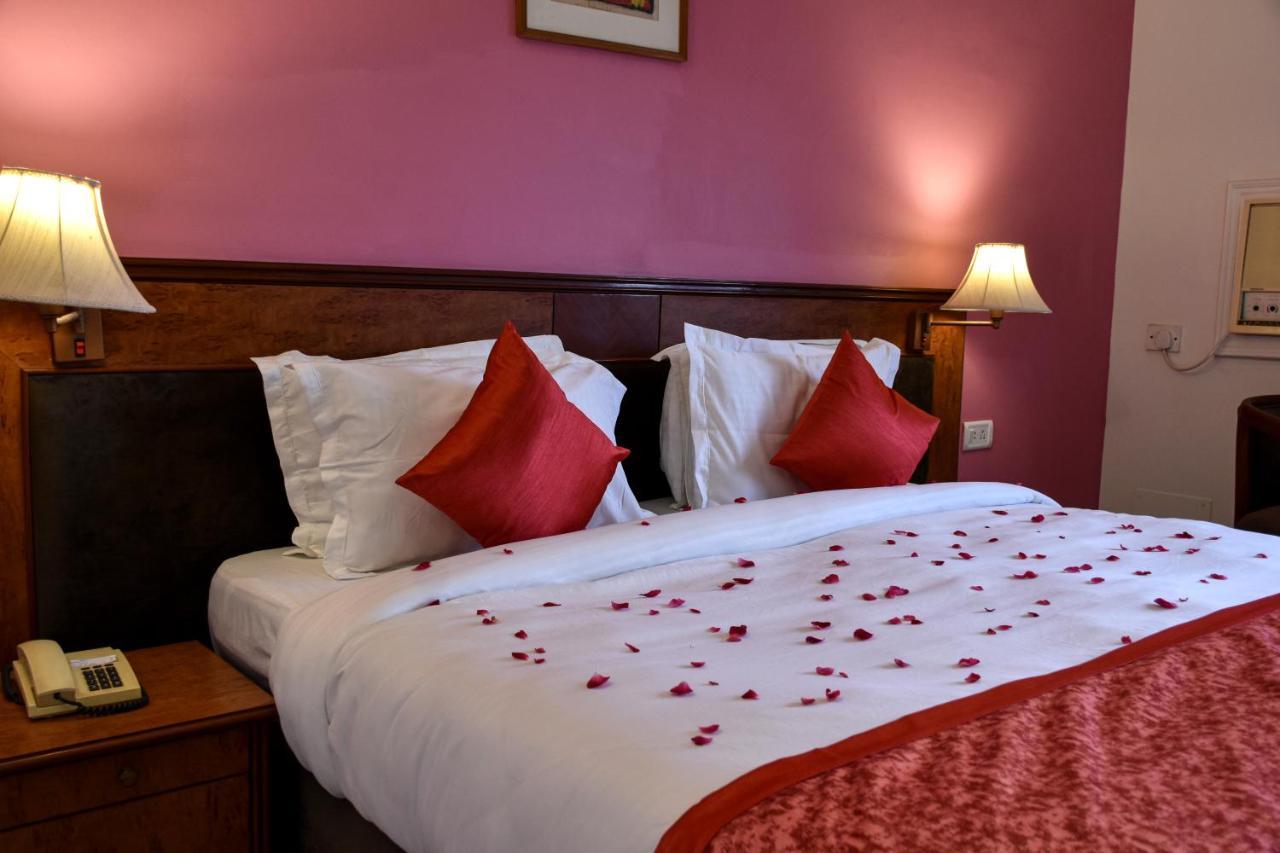 Greenwood Hotel Кхаджурахо Экстерьер фото
