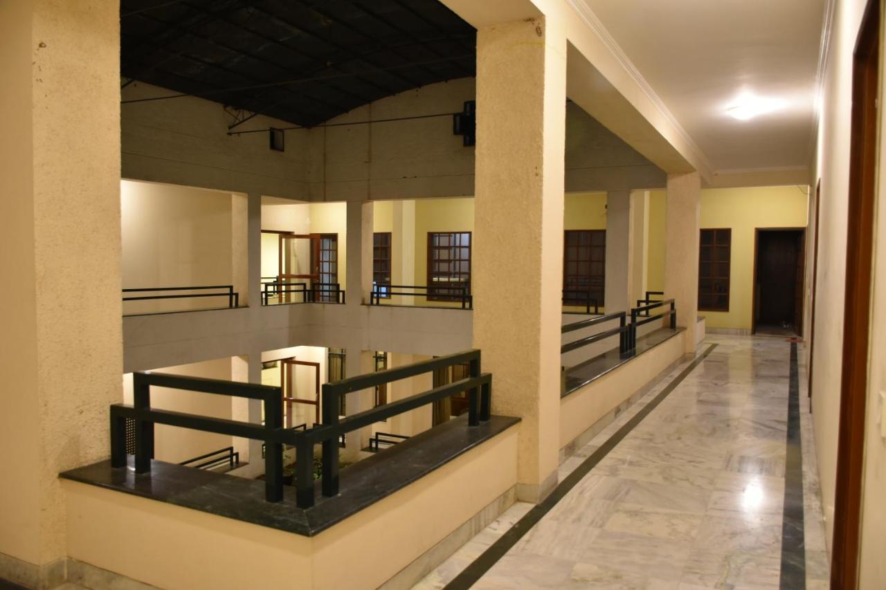 Greenwood Hotel Кхаджурахо Экстерьер фото