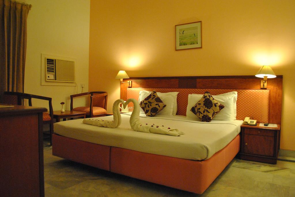 Greenwood Hotel Кхаджурахо Номер фото